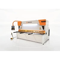 Mesin CNC Cutting Plat Ermaksan HVR Akurasi 0.1 mm